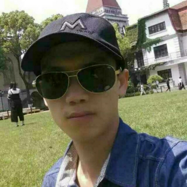 龙小华的第一张照片--嘉兴残疾人相亲网